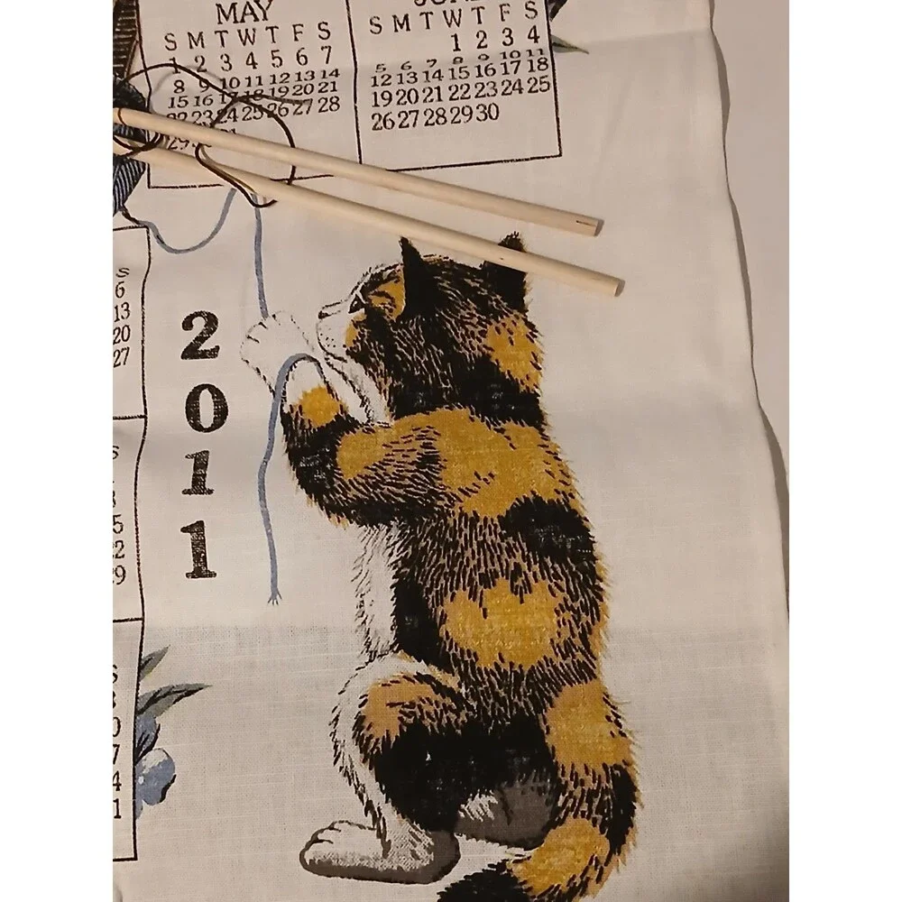Kay Dee Designs  Cat Curious Kittens 2011 Linen Calendar Towel 16